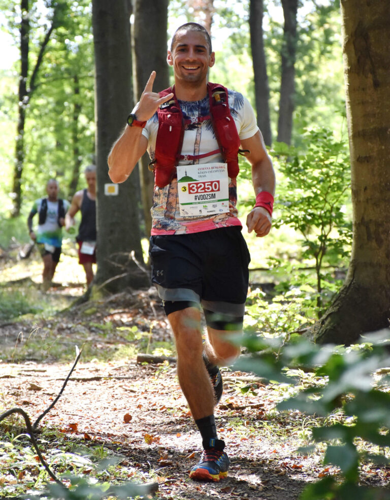 Dénes Varga Human Kinesiologist and Personal Trainer – Specialist in movement therapy and injury rehabilitation.